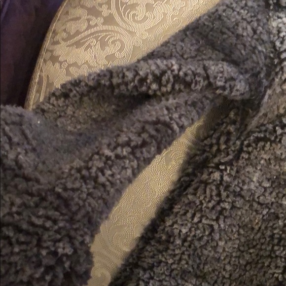 Fuzzy pull over - Picture 3 of 3